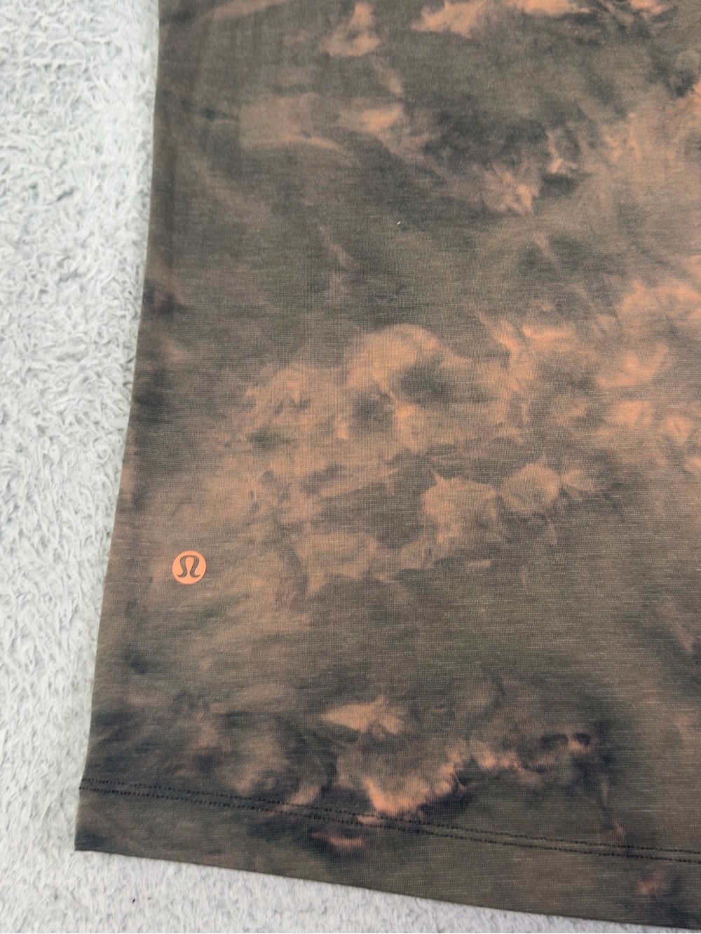 Lululemon Evolution Polo Shirtr Mens XL Gray Colorful Short Sleeve Athletic - Picture 7 of 7